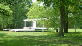 Approaching the Farnsworth House