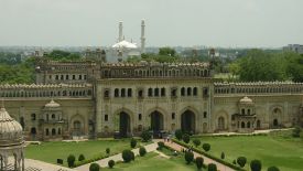 Entrance to Bara Imambara Lucknow - Wikipedia