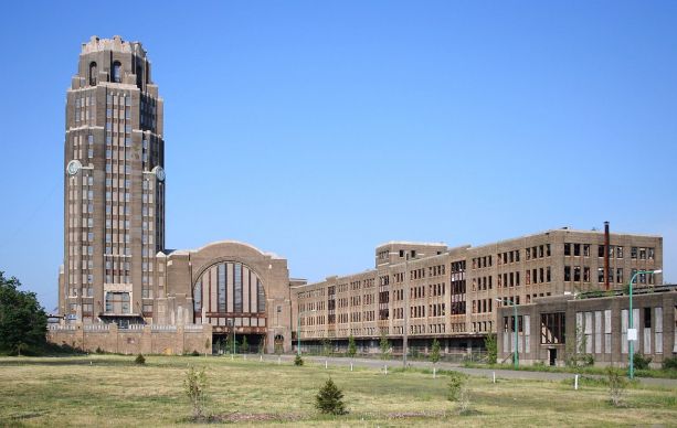 1280px-Buffalo_Central_Terminal_2